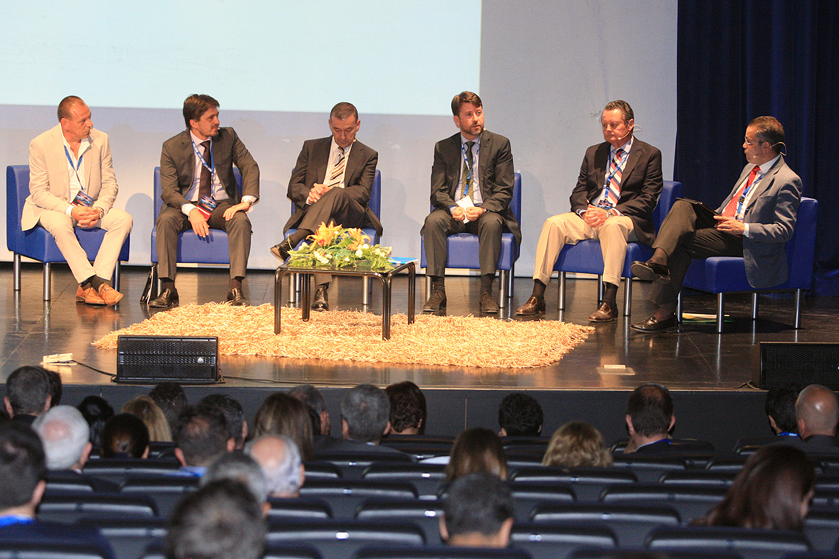 La mesa redonda sobre el futuro del sector en FuTurismo. Foto: DANIEL CETRULO