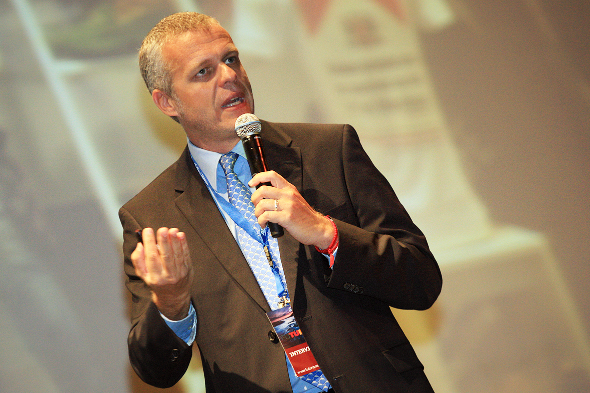 Andy Stalman, durante su ponente en FuTurismo en Tenerife. Foto: Daniel L. Cetrulo