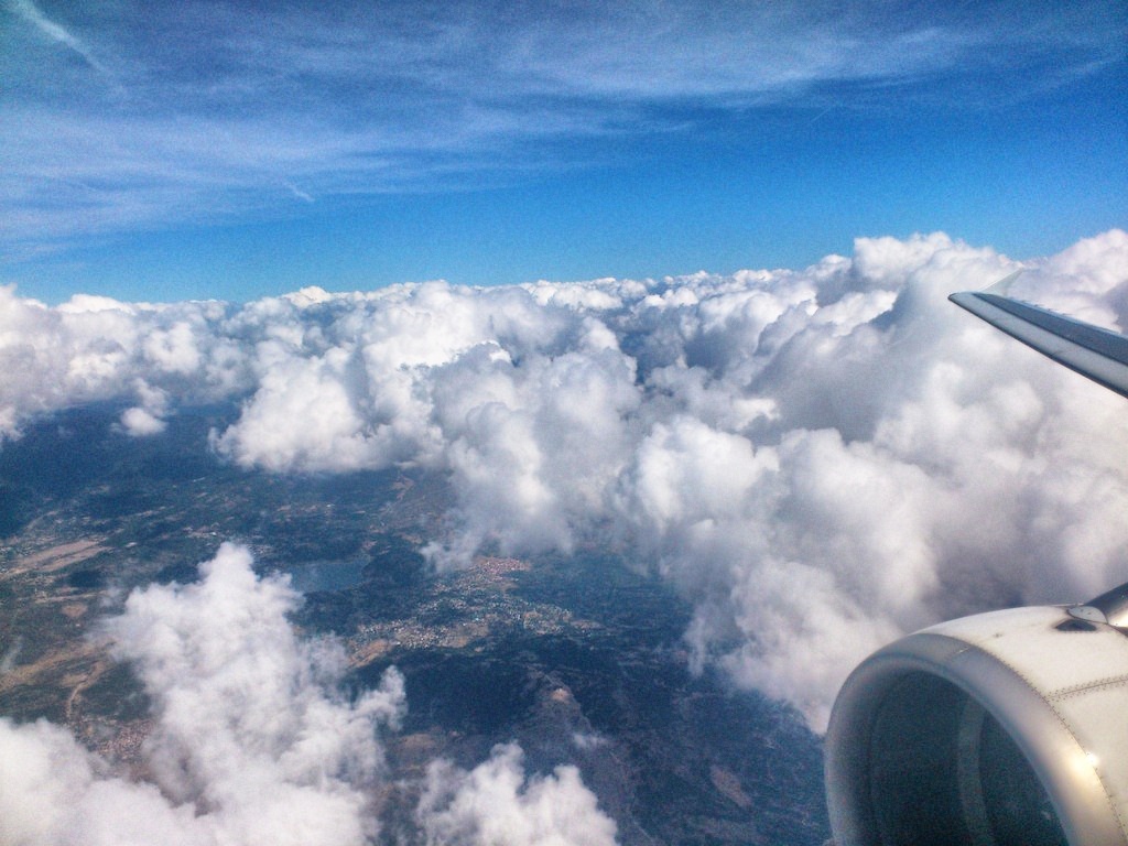 Avión sobre la Peninsula