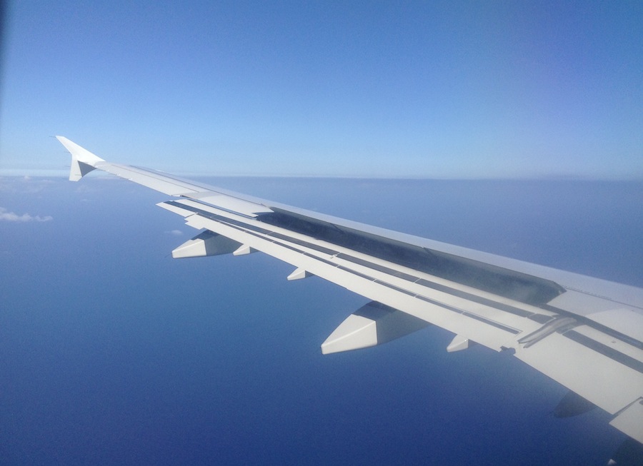Ala de avión en el cielo. Fotografía: ATCpress