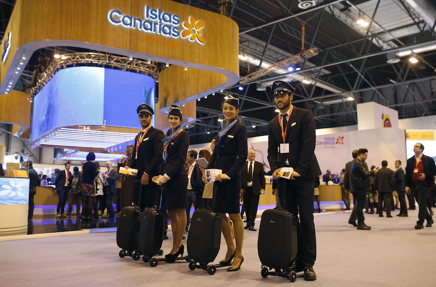Azafatos del Puerto de la Cruz en Fitur 2016.